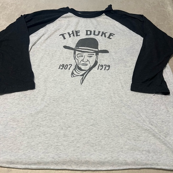 John Wayne "The Duke" Baseball-Style 3/4 Sleeve Graphic Men's T-Shirt. Size XL - Picture 1 of 6